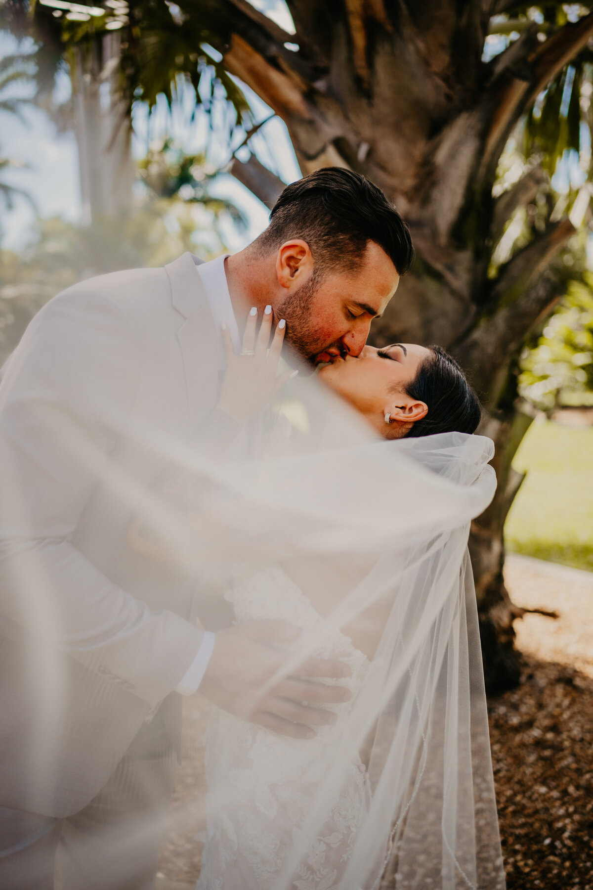 mariah-lacy-photo-unique-florida-park-elopement-chantilly-chic-celebrations-2