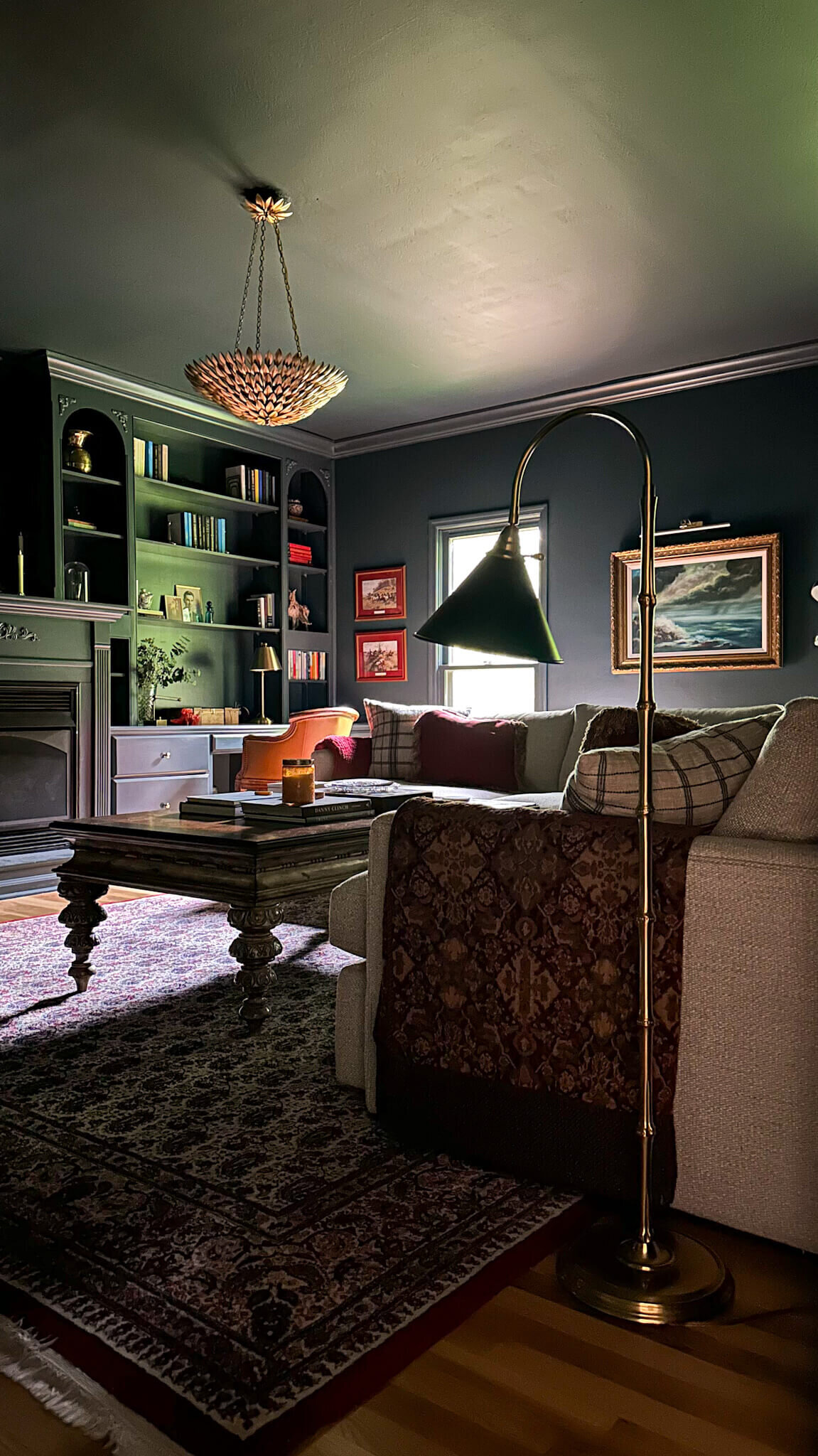 cozy-tv-room