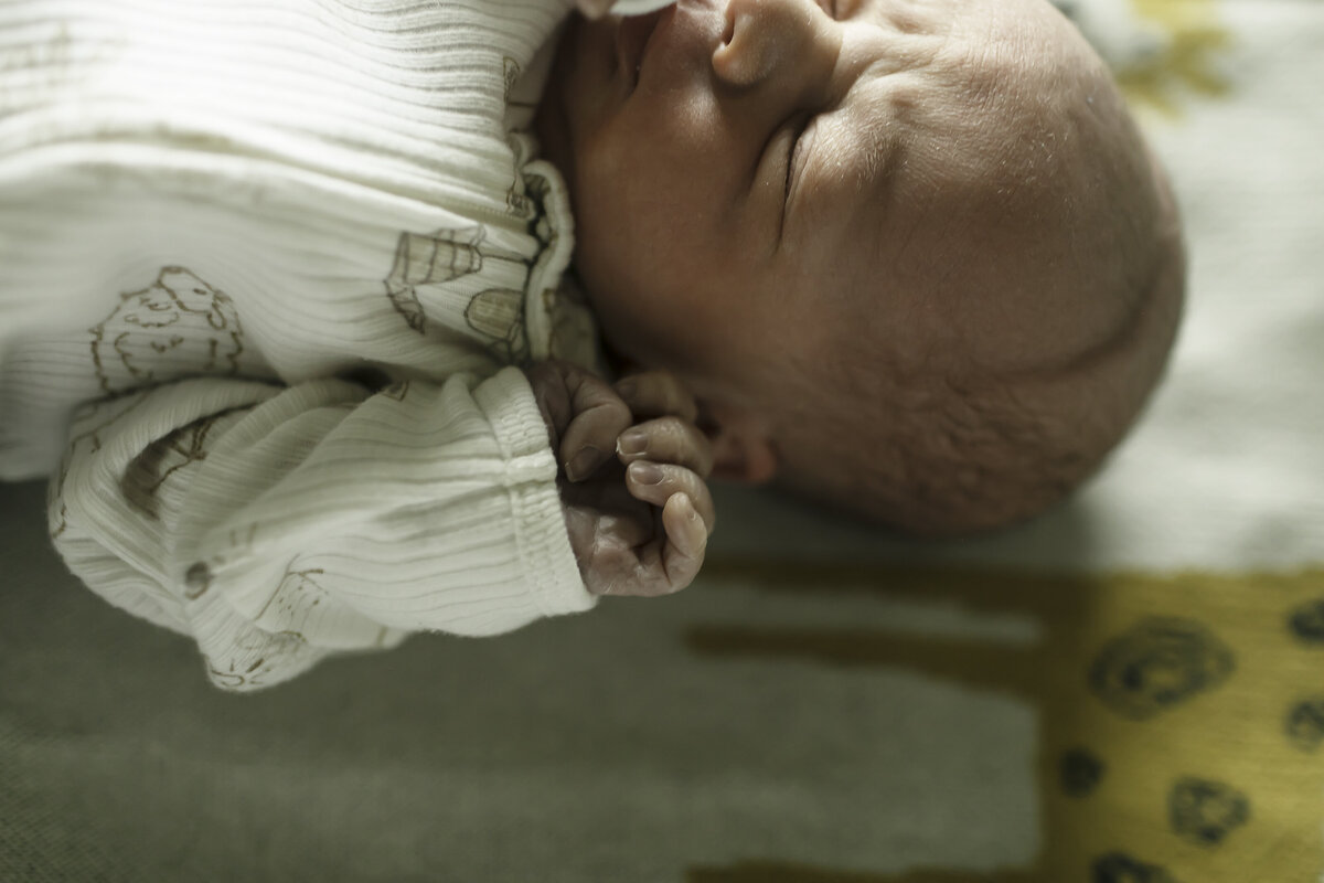 dfw-newborn-birth-photographer-chunky-monkey-8