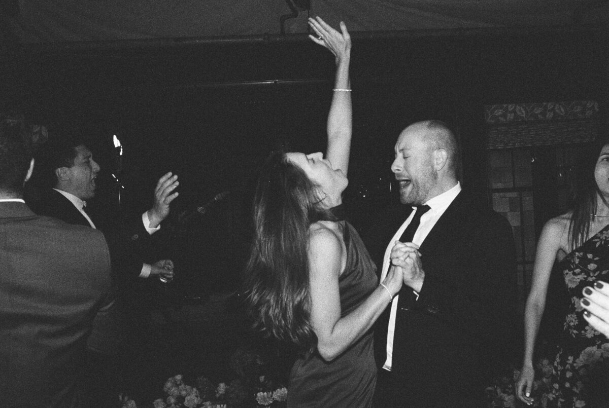 Emily March Photography Wilmington, North Carolina and Destination Wedding Engagement Photographer Heirloom Photography for Memorable Gatherings Light Airy Sentimental Imagery Images Weddings_Castle Hill Inn Wedding - 089