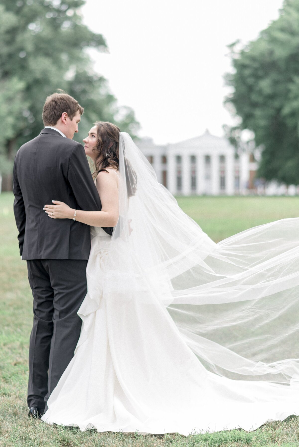 Candace-Andrew-Silverbridge-co-Charlottesville-va-UVA-Wedding-2020-500