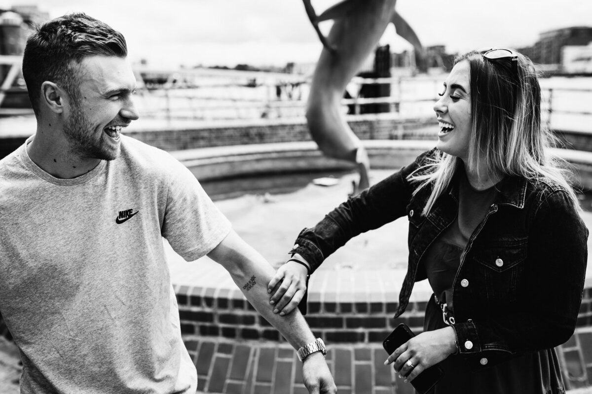 Josh-Hollys-Proposal-at-Tower-Bridge-5