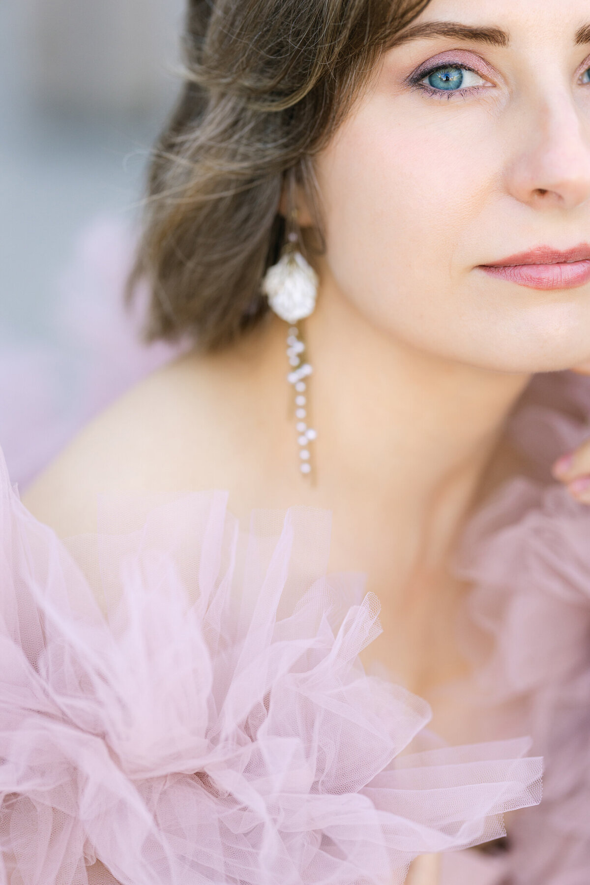 paris-bride-louvre-wedding-portraits-91