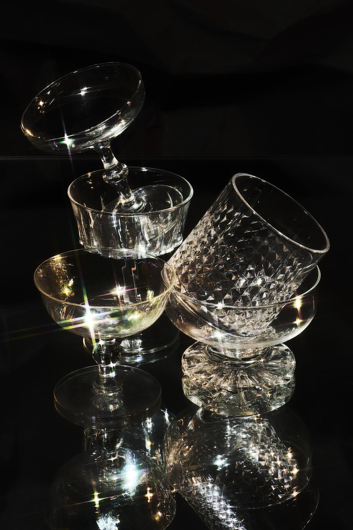 los-angeles-product-photographer-lindsay-kreighbaum-glassware-mirror-photography-sparkles-glass-5