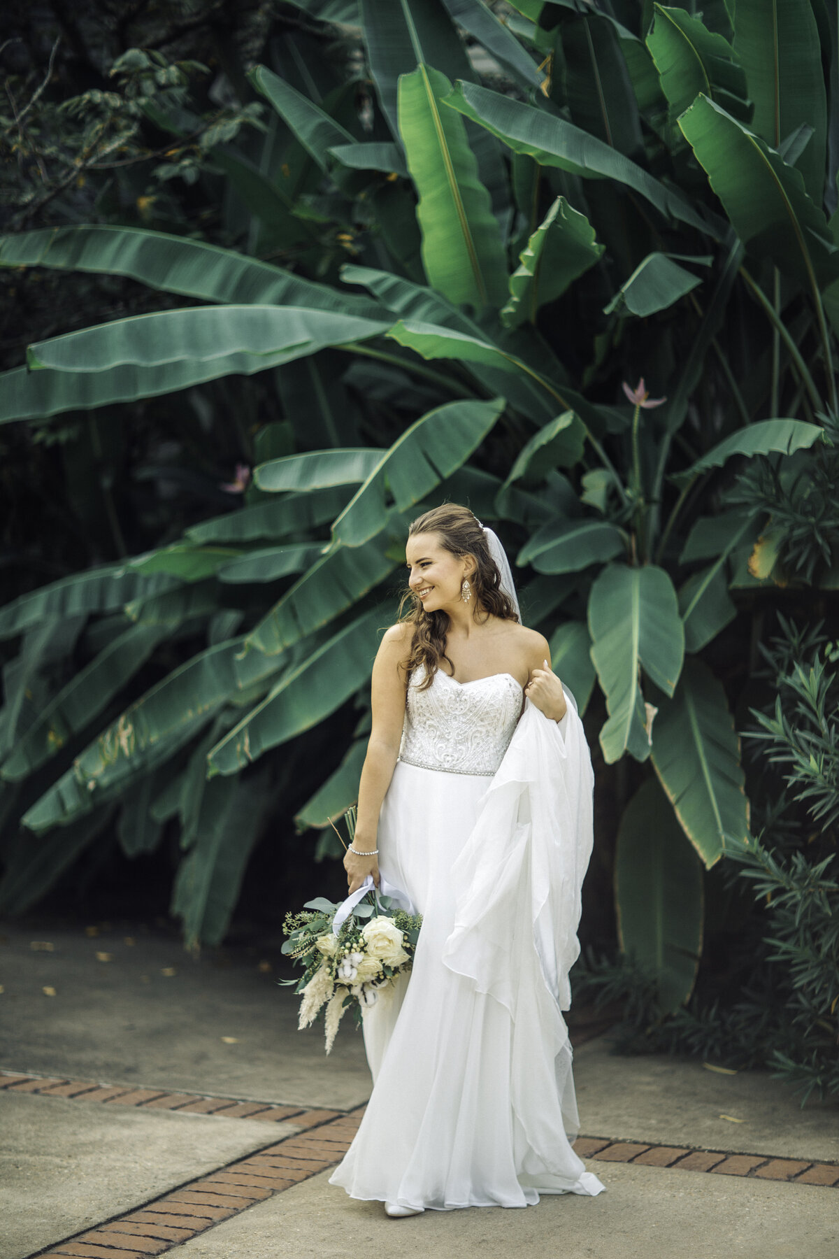 Wedding Photograph Of Bride Carrying Her Bouquet Los Angeles