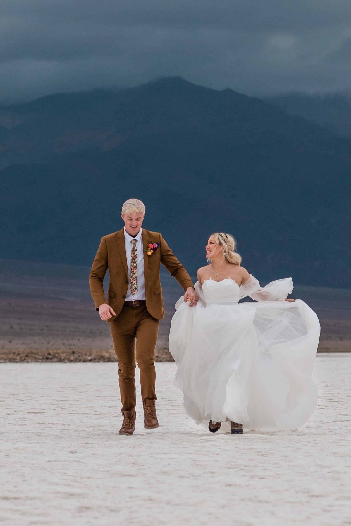 death-valley-wedding-planner-guide-Soul-and-Sky-Weddings