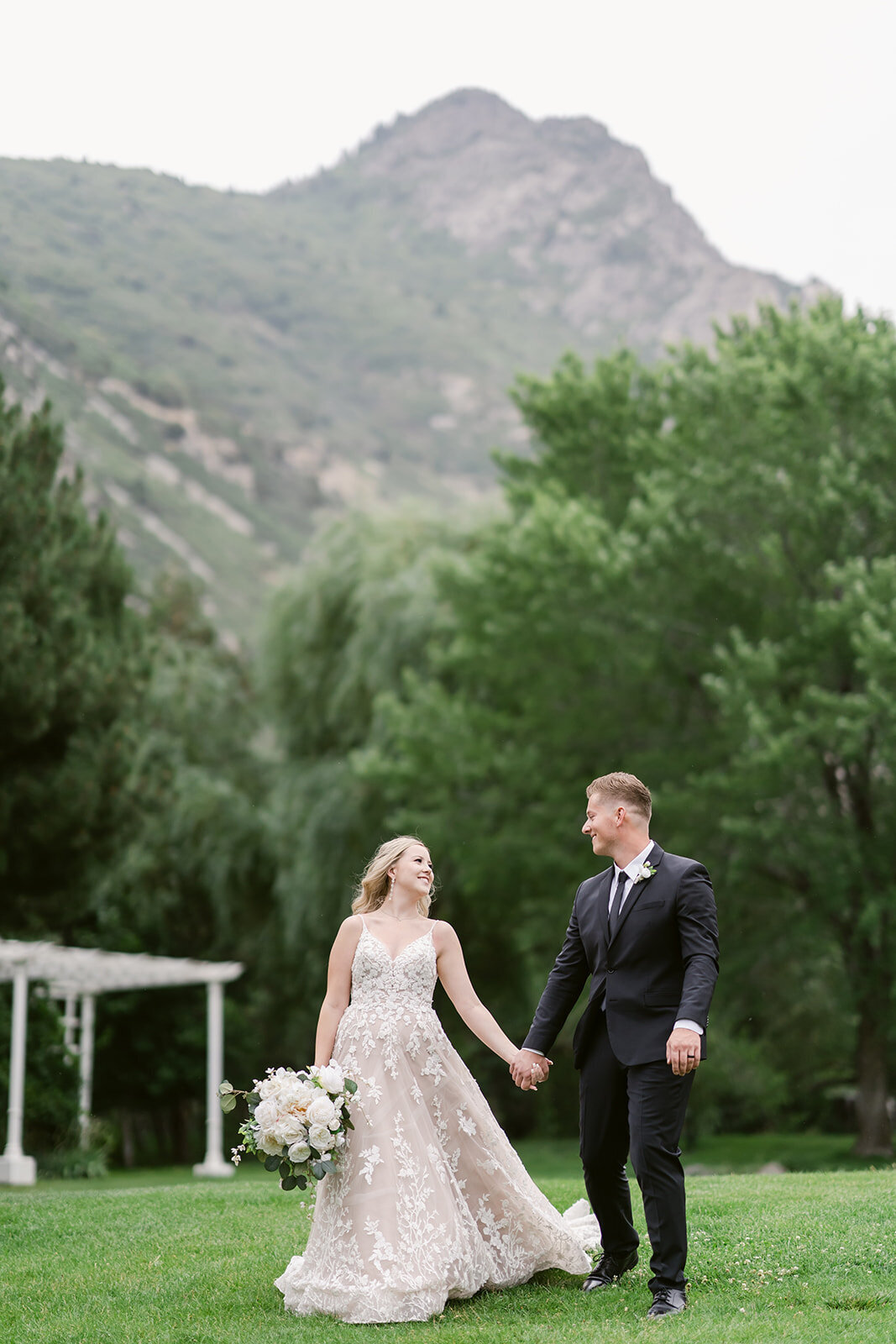 la-caille-summer-utah-mountain-wedding-pepper-nix-2112-2663