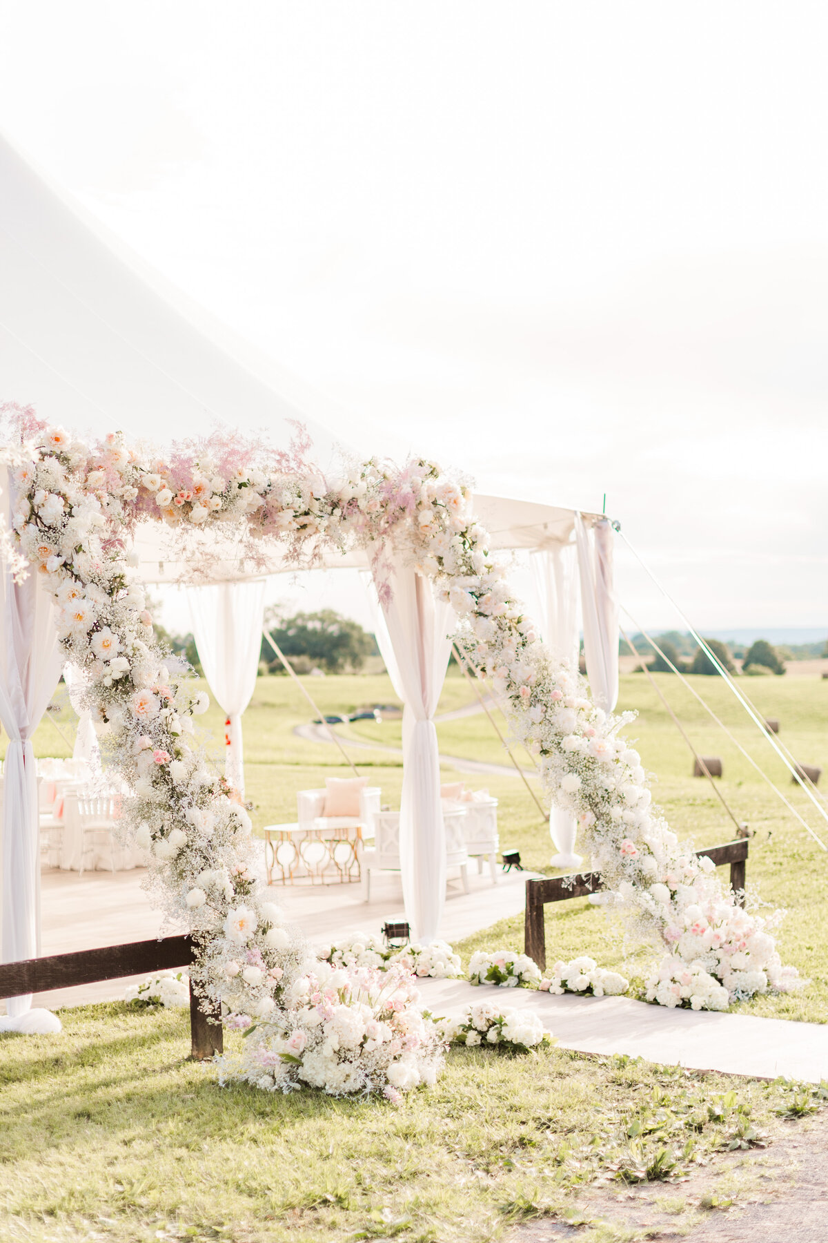 Classic Blush & Gold Goodstone Inn Wedding  Megan Kelsey Photography-1857