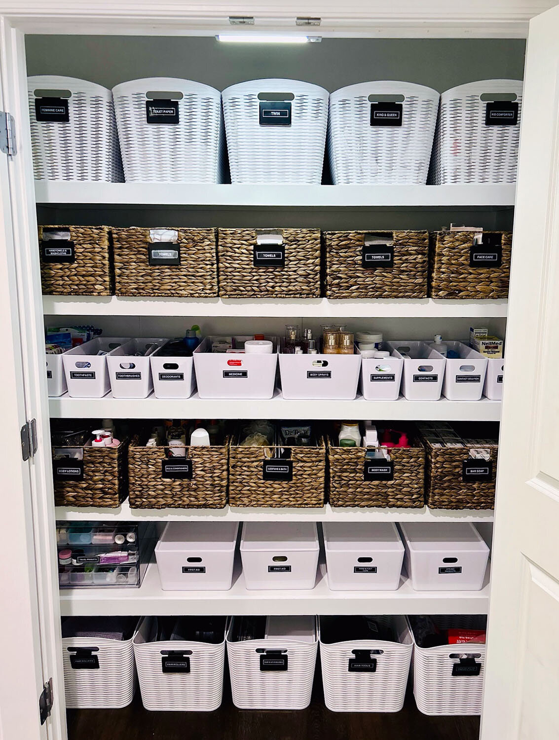 Uncluttered Haven_Bathroom Linen Organization_9