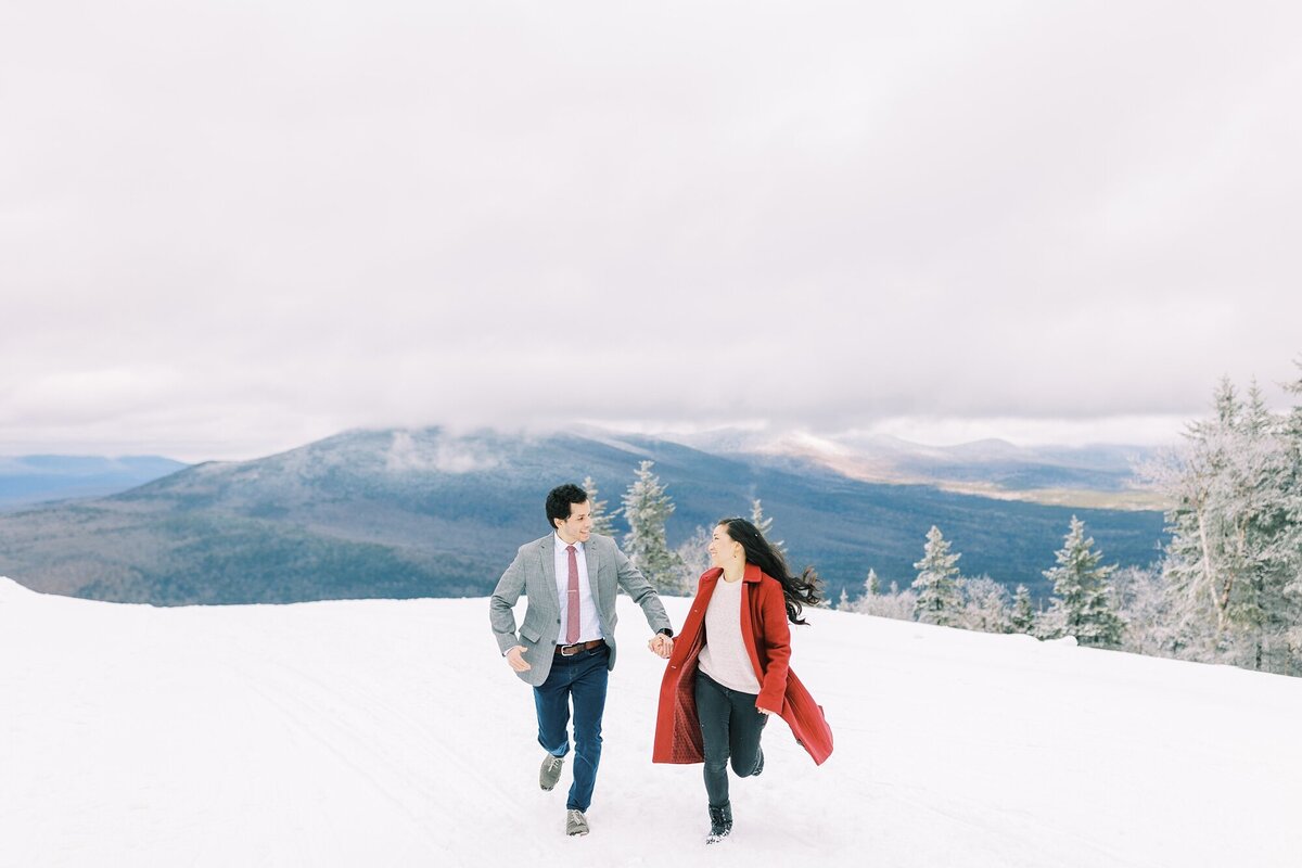 White-Mountains-New-Hampshire-NH-Winter-Engagement-Photography_0013