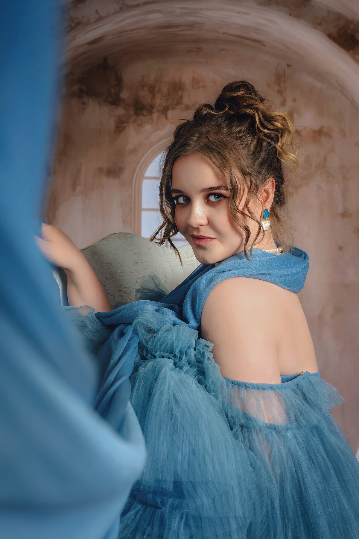 Fine art glamour portrait session in Seattle by AMM Fine Art Studio — artistic, stylish, and luxurious portrait photography.