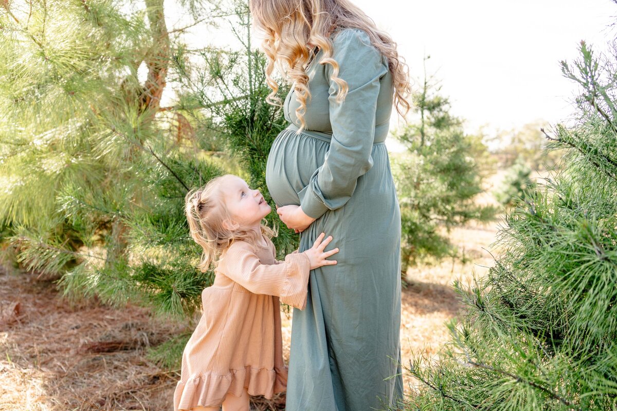 Austin-TX-Christmas-Tree-Farm-Mini-Session-Magnolia-and-Grace-Photography-Co-GinaM-# (1)-44