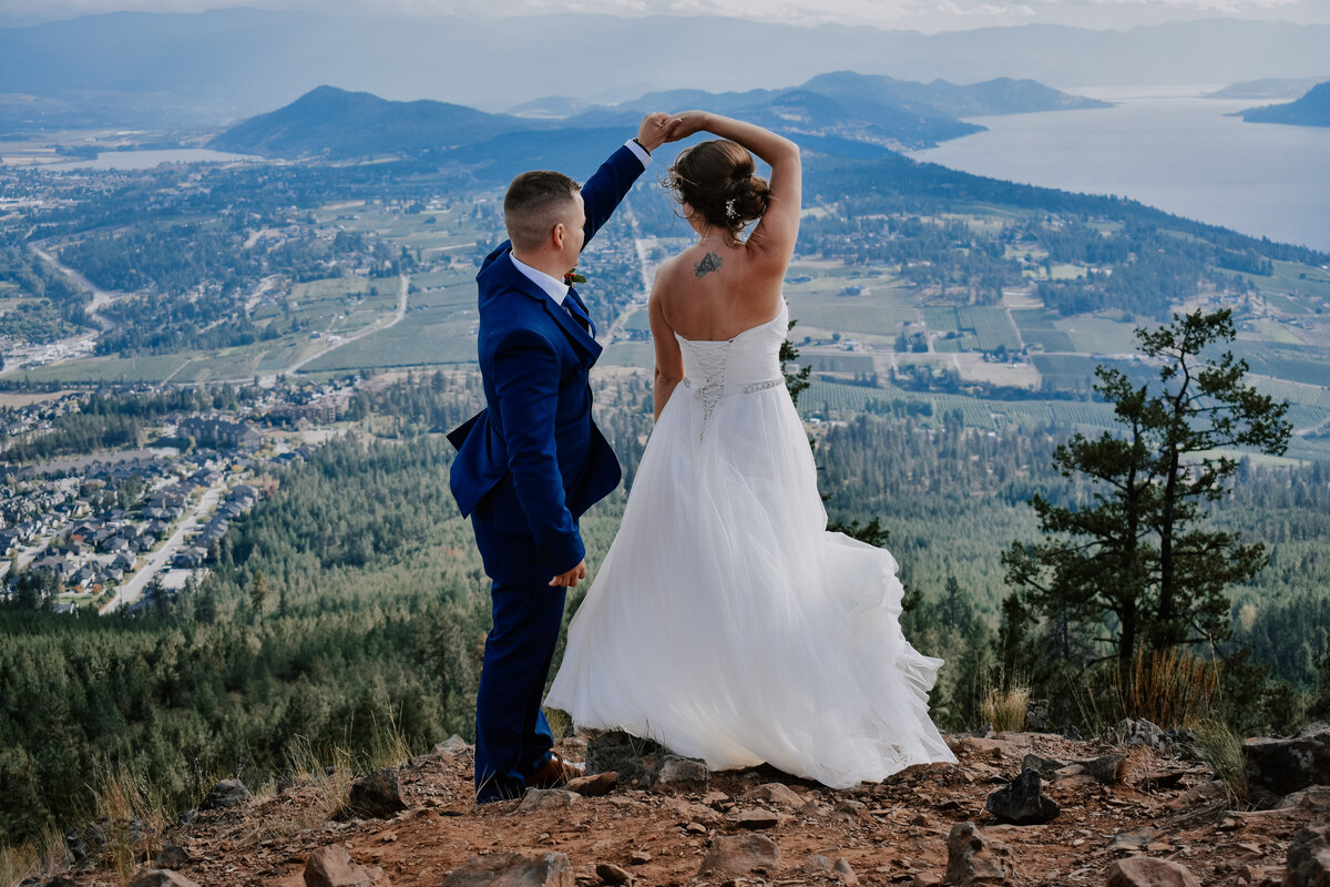 Kelowna wedding couple portrait by Up To You Photography