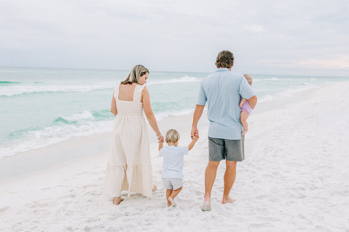 Orange-beach-al-family-photographer-Elle-Lovelace-22