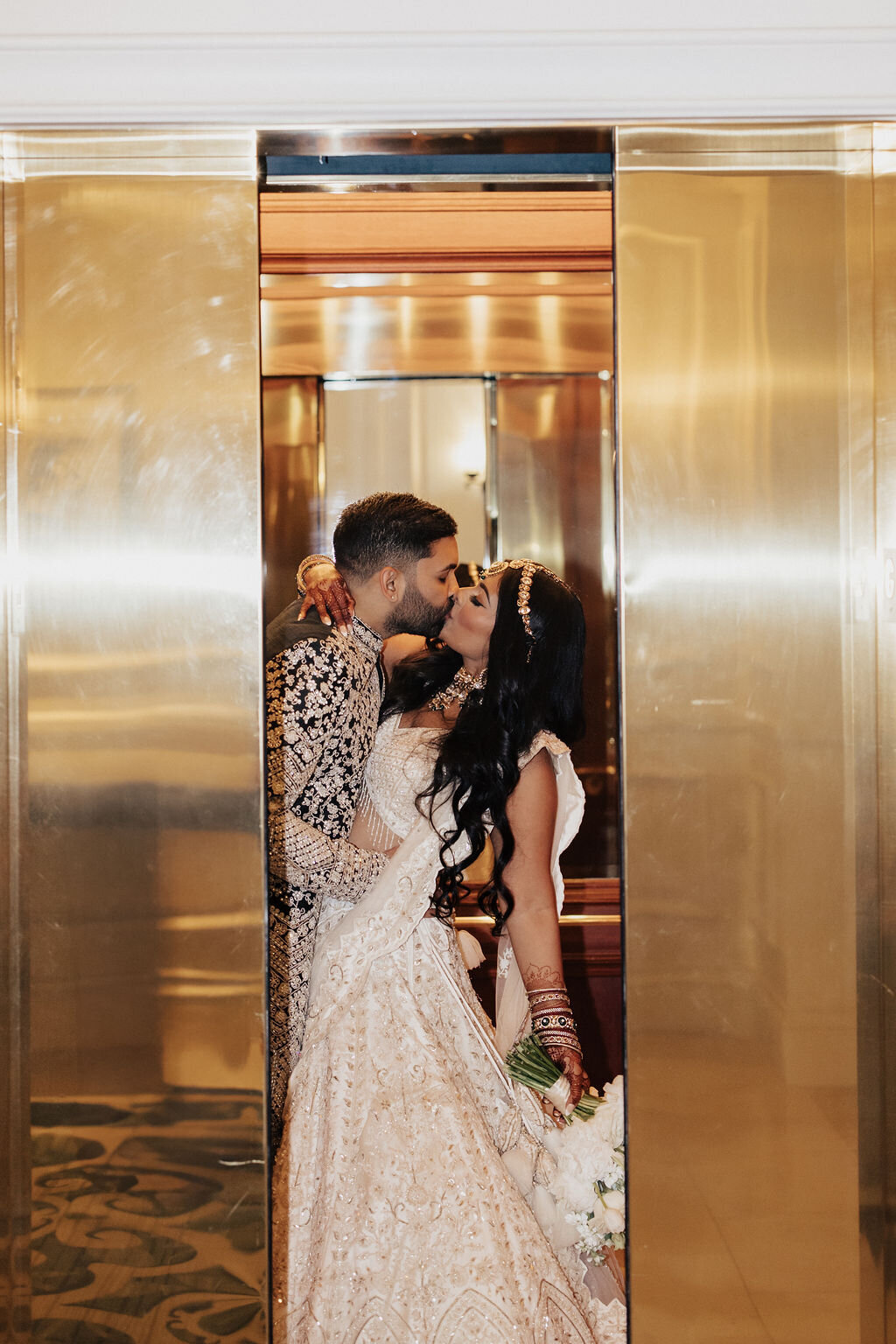 ritzcarltonwedding-ashleyakash-nicoleastonphoto-137