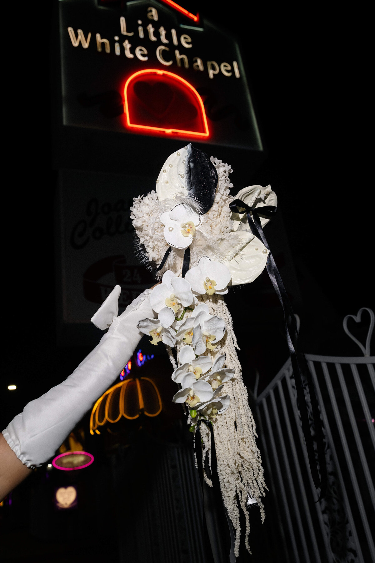93_riskyexposure_las-vegas-elopement-photography