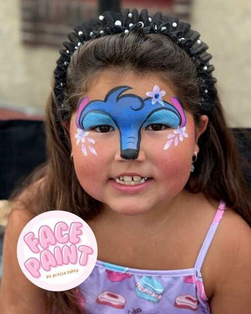 face-painting-by-alyssa-daken-Bemidji-cute-girls-lilo-and-stitch-flowers-face-paint-design
