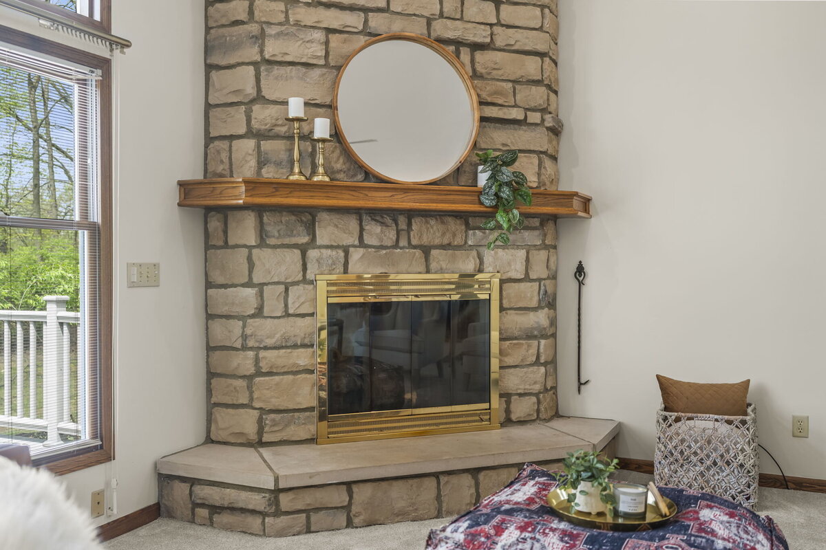 76-web-or-mls-A7405671