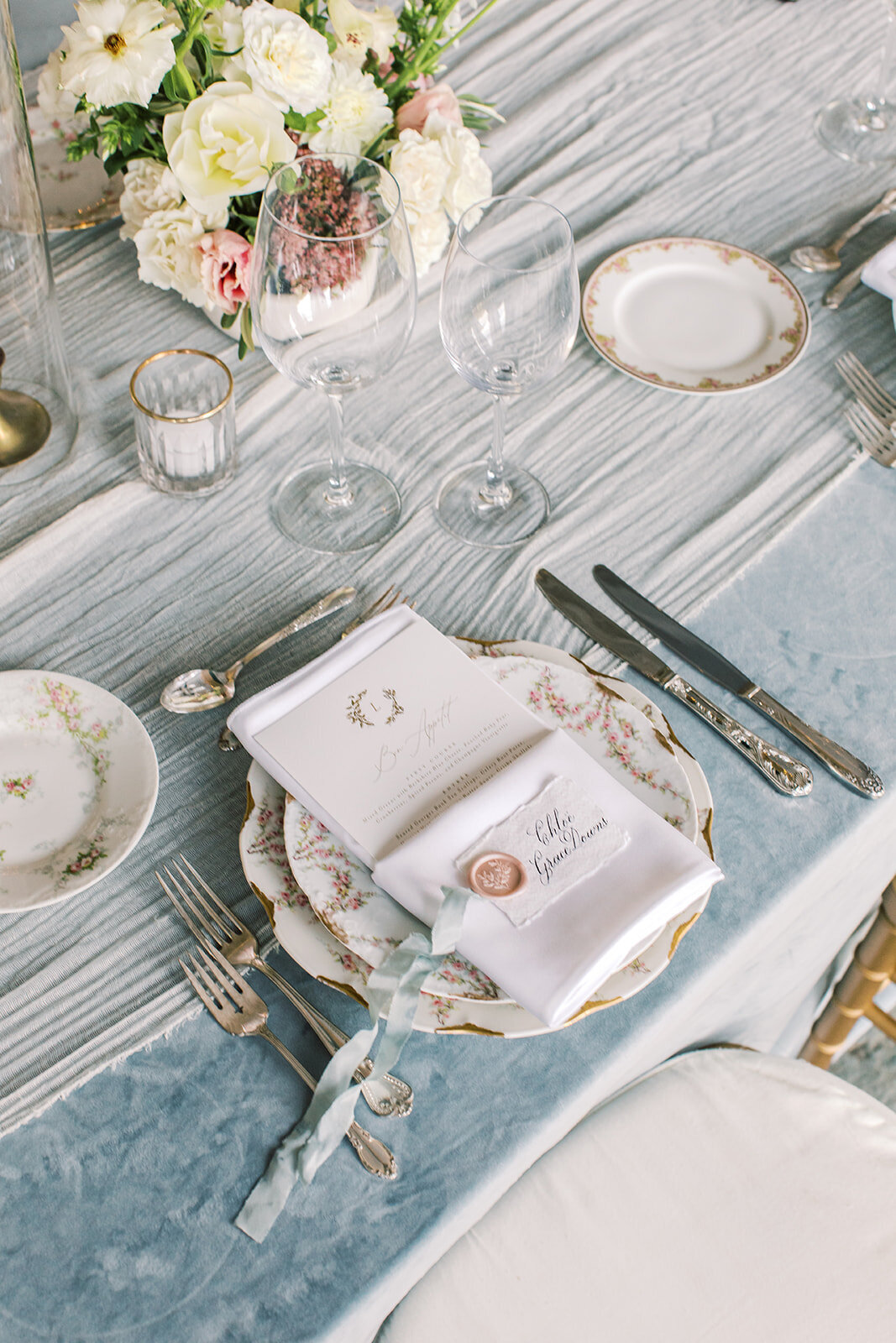 Elegant Wedding Table Decor - Glen Manor House Wedding - Cru & Co Events