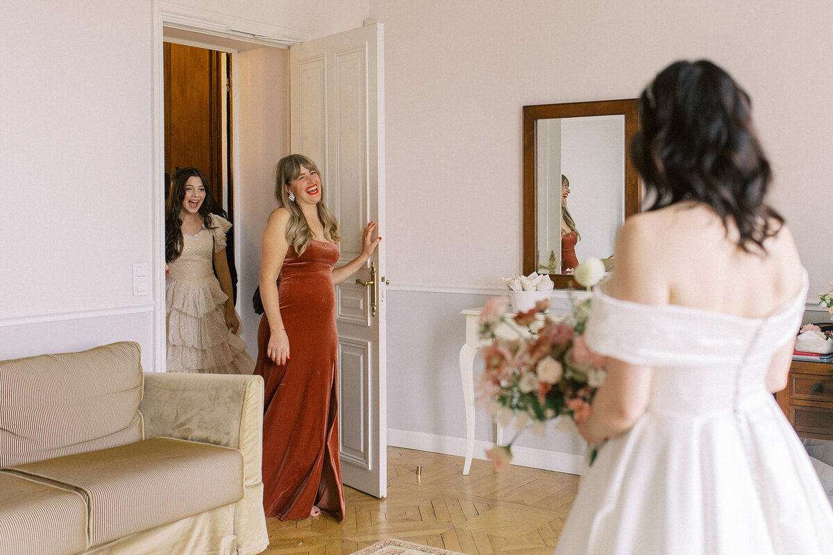 Maïlys Fortune Photography Husband Wife Wedding Weddings Photography France Switzerland Italy Timeless Dreamy Imagery Bilingual French English Destination Weddings Destination Wedding Provence French Riviera Paris Lake Como Tuscany59