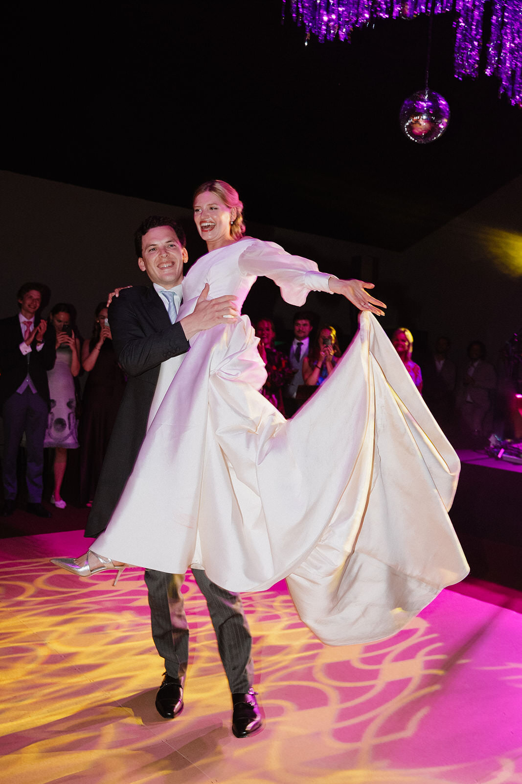 luxurious-royal-like-wedding-belgium-00055