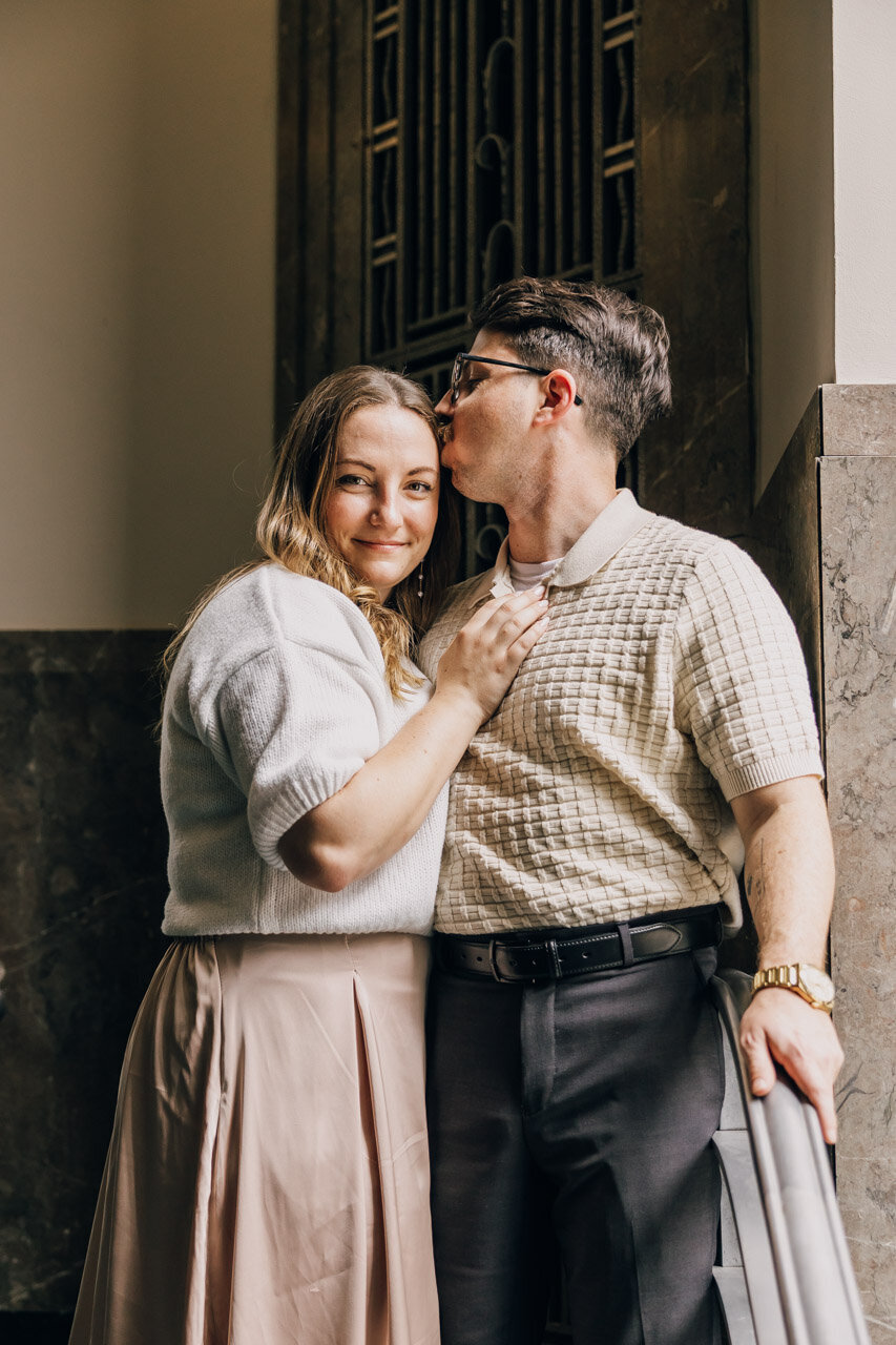 Frist-Museum-Downtown-Nashville-Engagement-Session-12