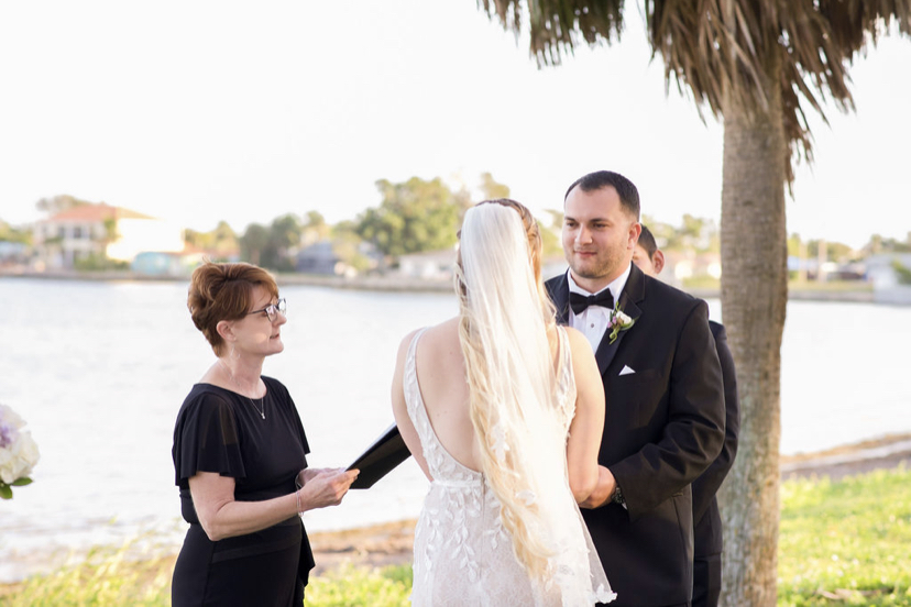 be-brandocious-elope-tampa-chantilly-chic-celebrations-lassing-park-10