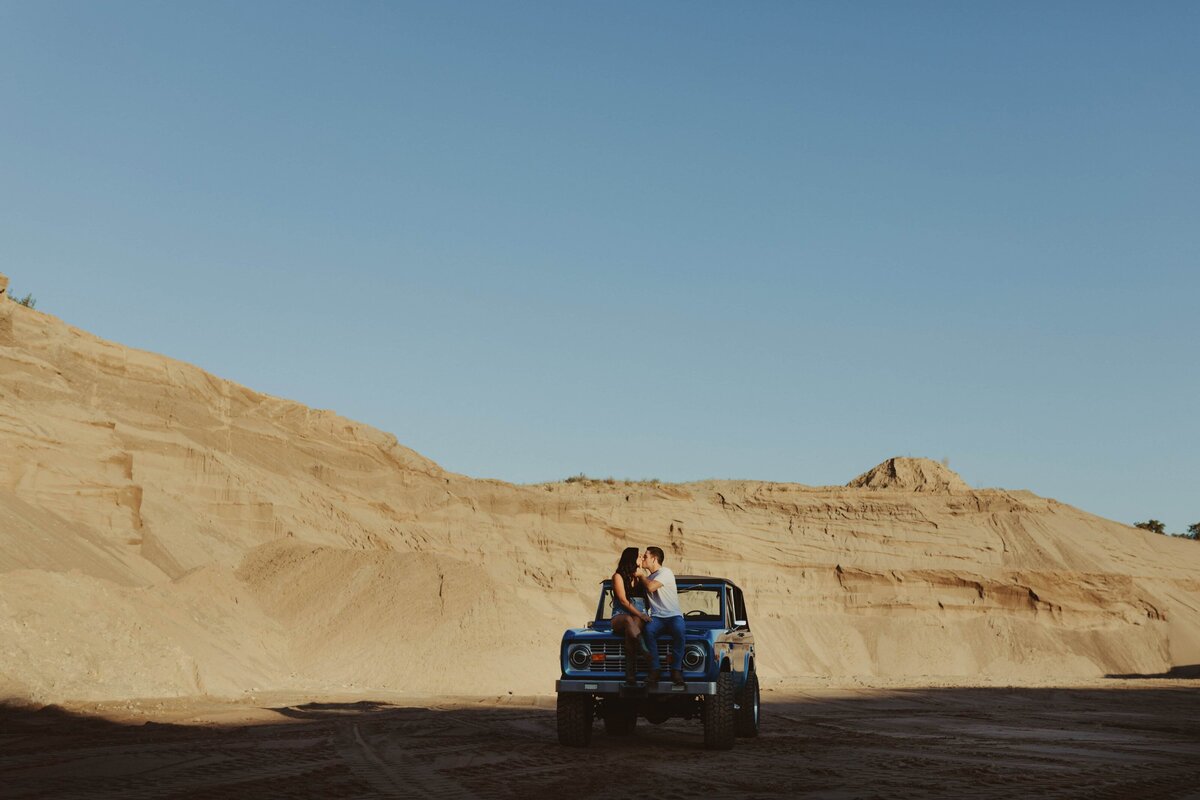 Sand-Dunes-Couple-Engagement-Session-456