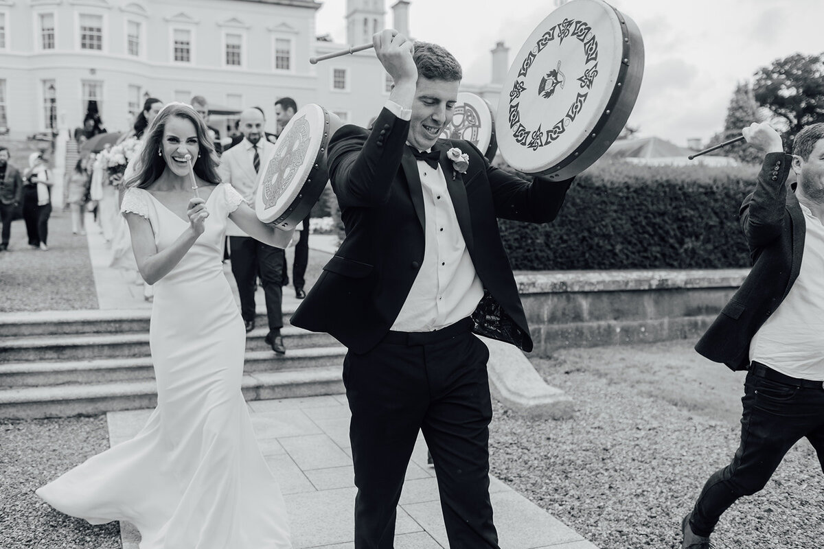 bride-and-groom-heading-for-dinner-with-guests