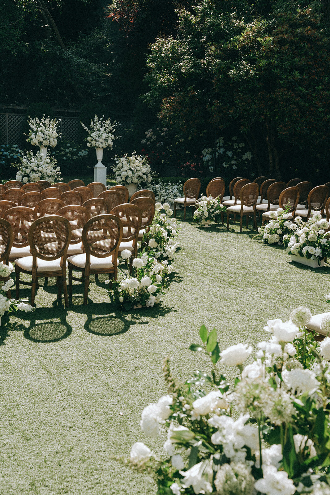 White-Admirals-House-Wedding-FLORA-NOVA-DESIGN-SEATTLE-00033