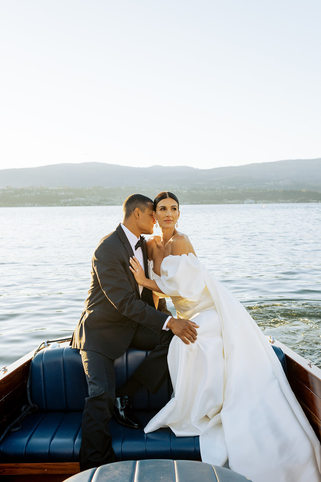 minted-photography-okanagan-kelowna-destination-wedding-photographer-wedding-château-okanagan-79