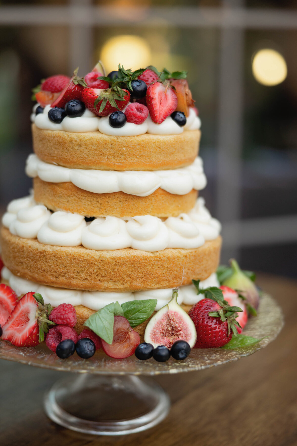 Wedding cake detail photographed by photographers in Puerto Rico

