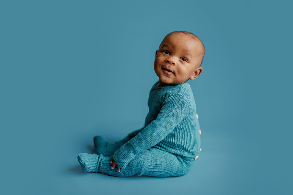 Huntsville Alabama Studio Baby Photographer 6 Month Milestone Session Client Closet7