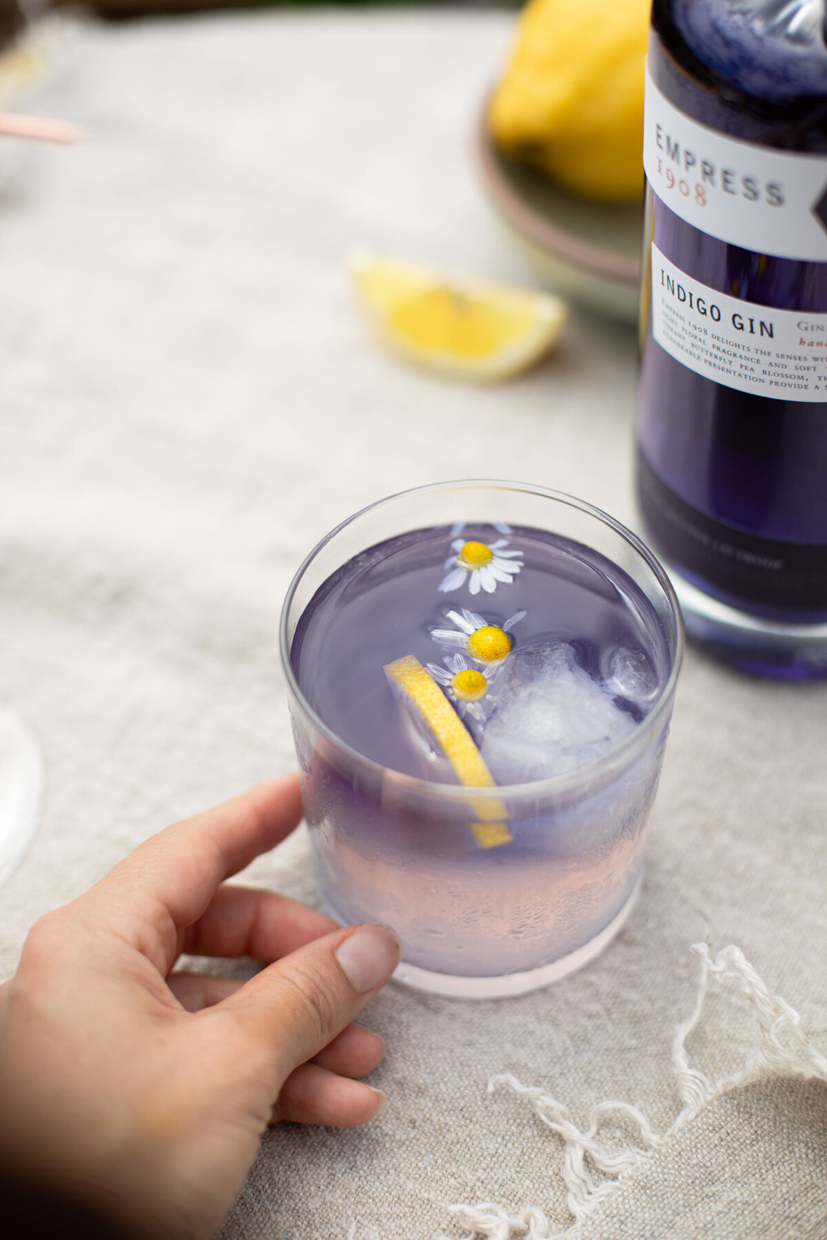 Empress Gin SKU Negronis Web Res-9