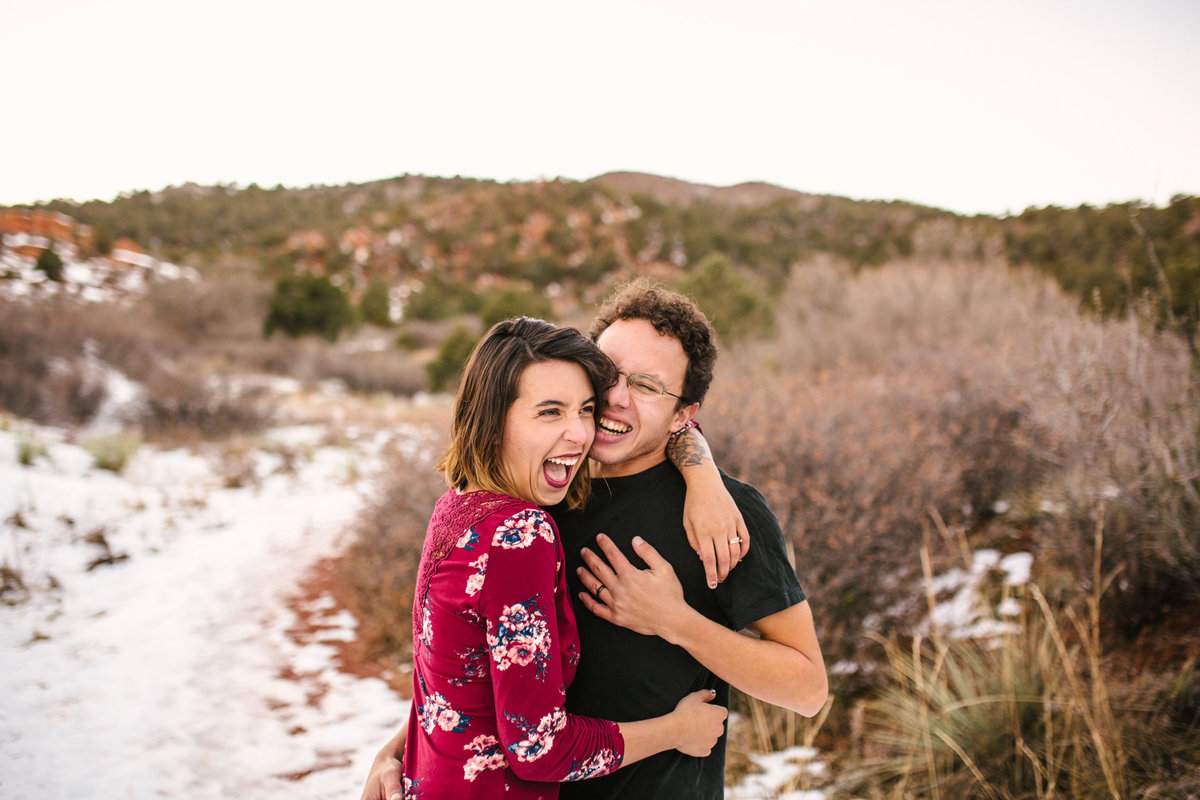 Garden-of-the-Gods-engagement-photos-Colorado-Springs-007