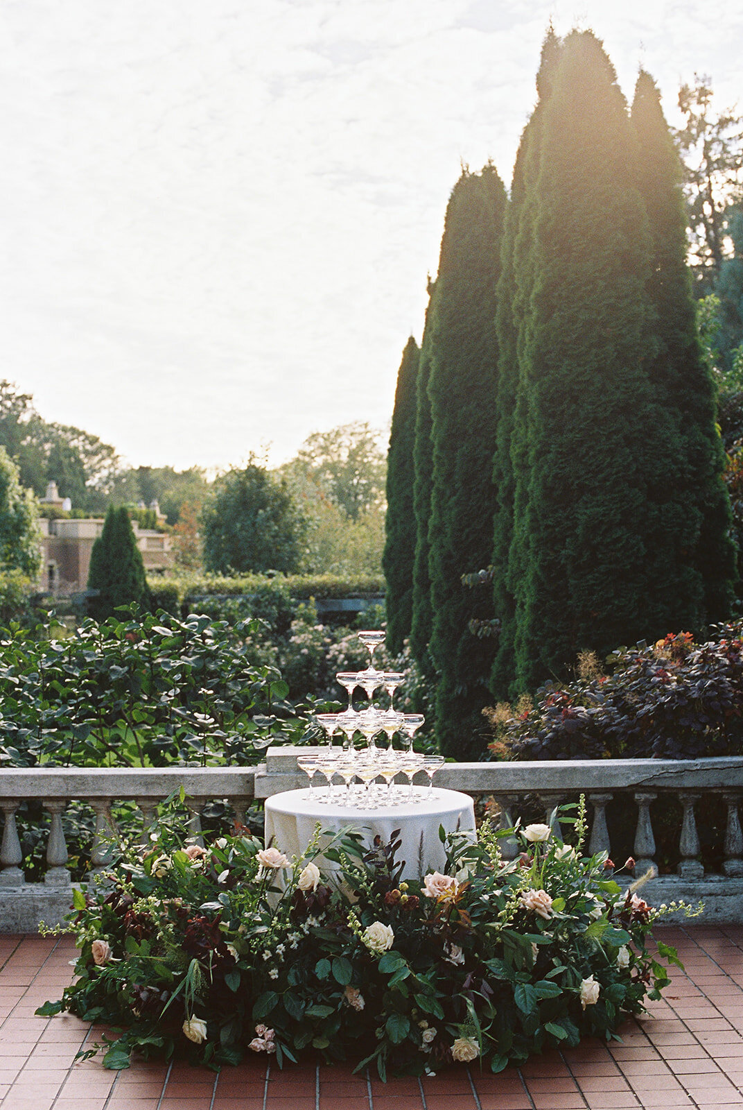 minted-photography-okanagan-kelowna-destination-wedding-photographer-wedding-hycroft-manor-34