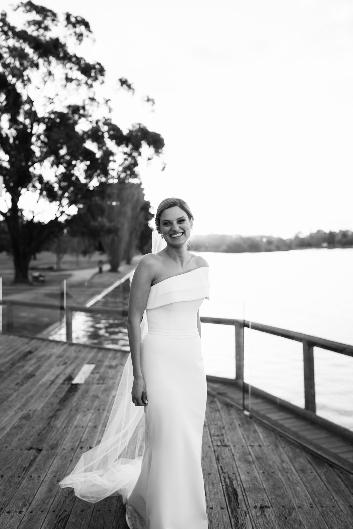 Courtney Laura Photography_ The Carousel Albert Park_ Melbourne City Wedding Photographer_ Viji and Lana-715