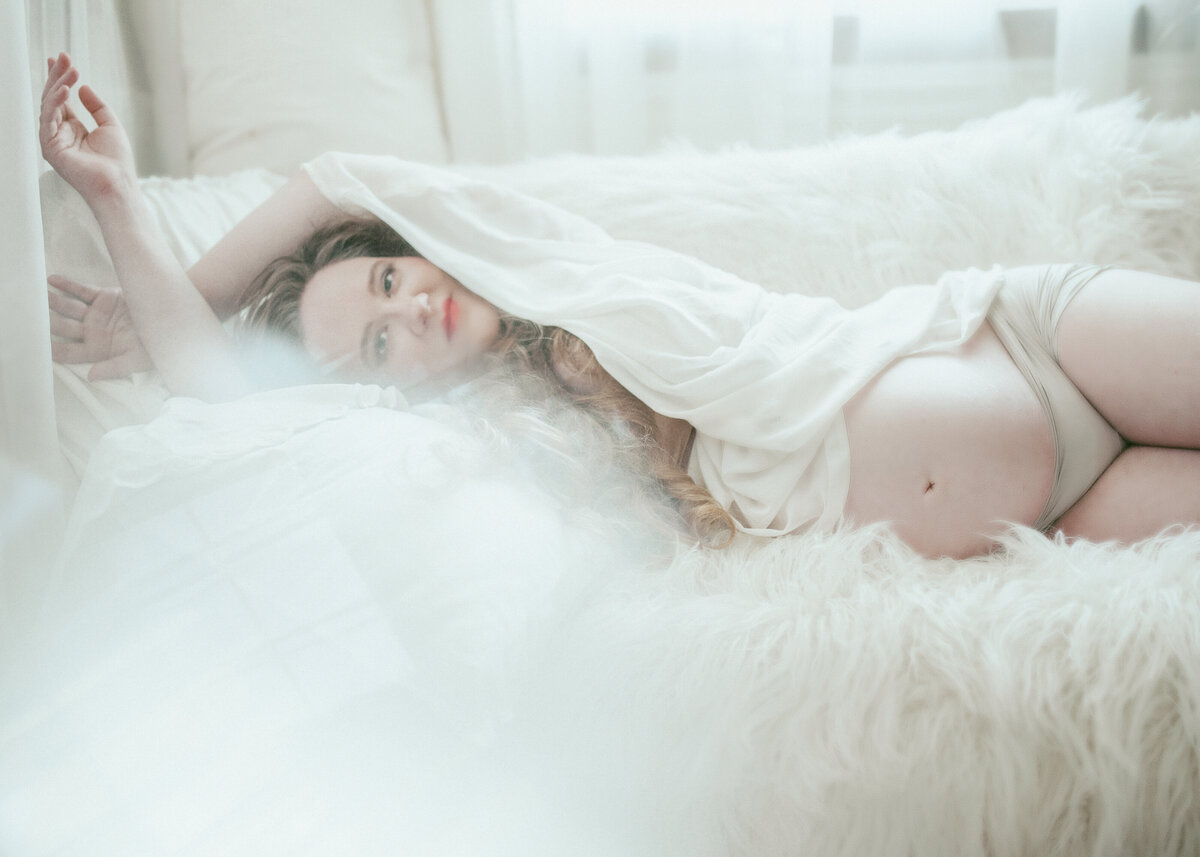 maternity | boudoir | Iowa Photographer | Playlife | Cedar Rapids | Iowa City | VOGUE | Alaynna Ann Schwartz-13