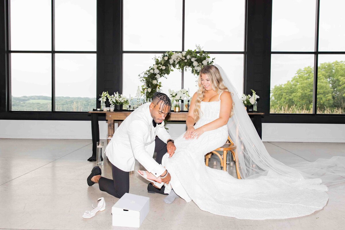 Ashton Hill Galena Wedding |  Photographer-62