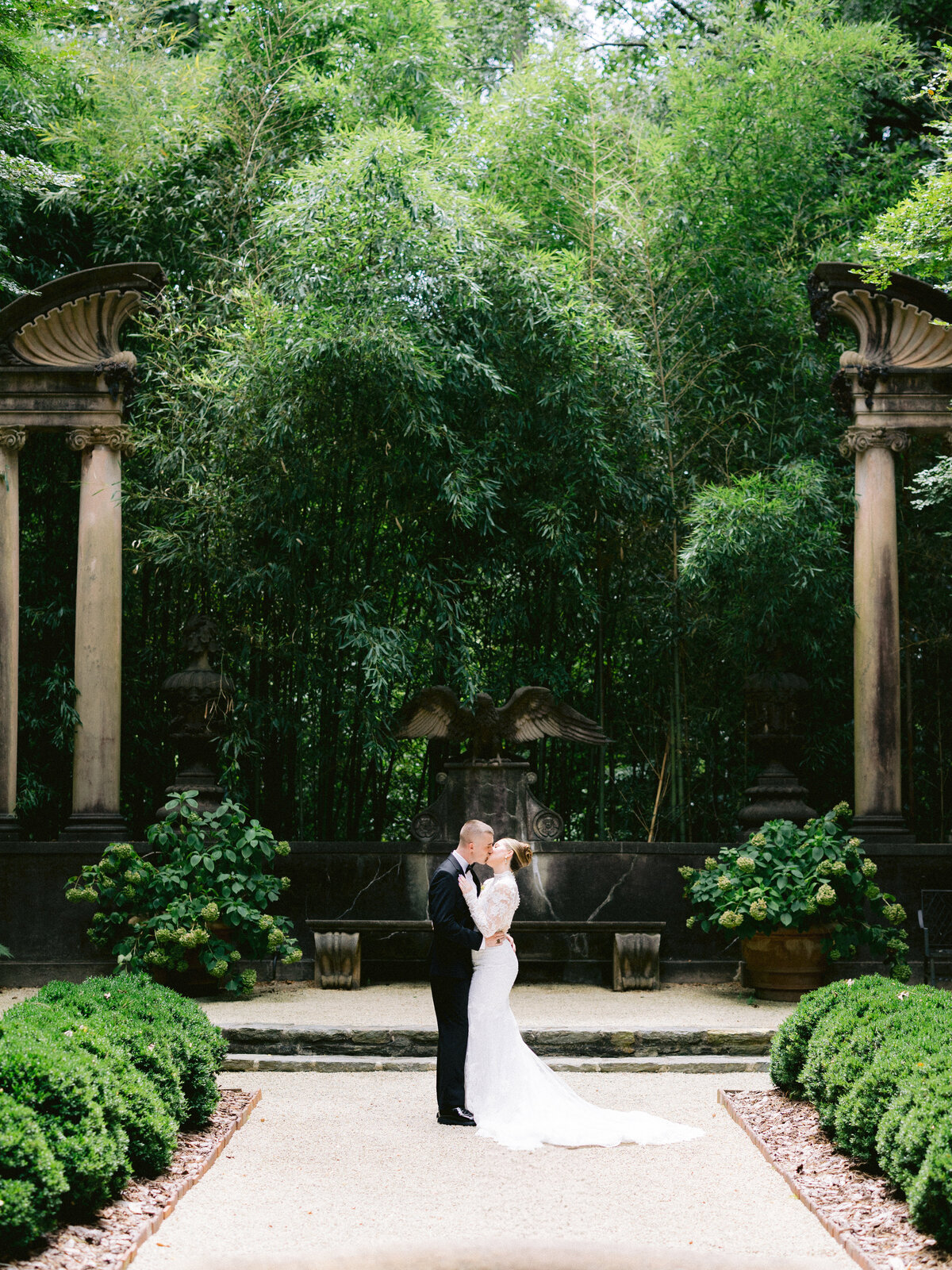 Lauren and Seth - Swan House - Atlanta - Hunter Hennes Photography_0005