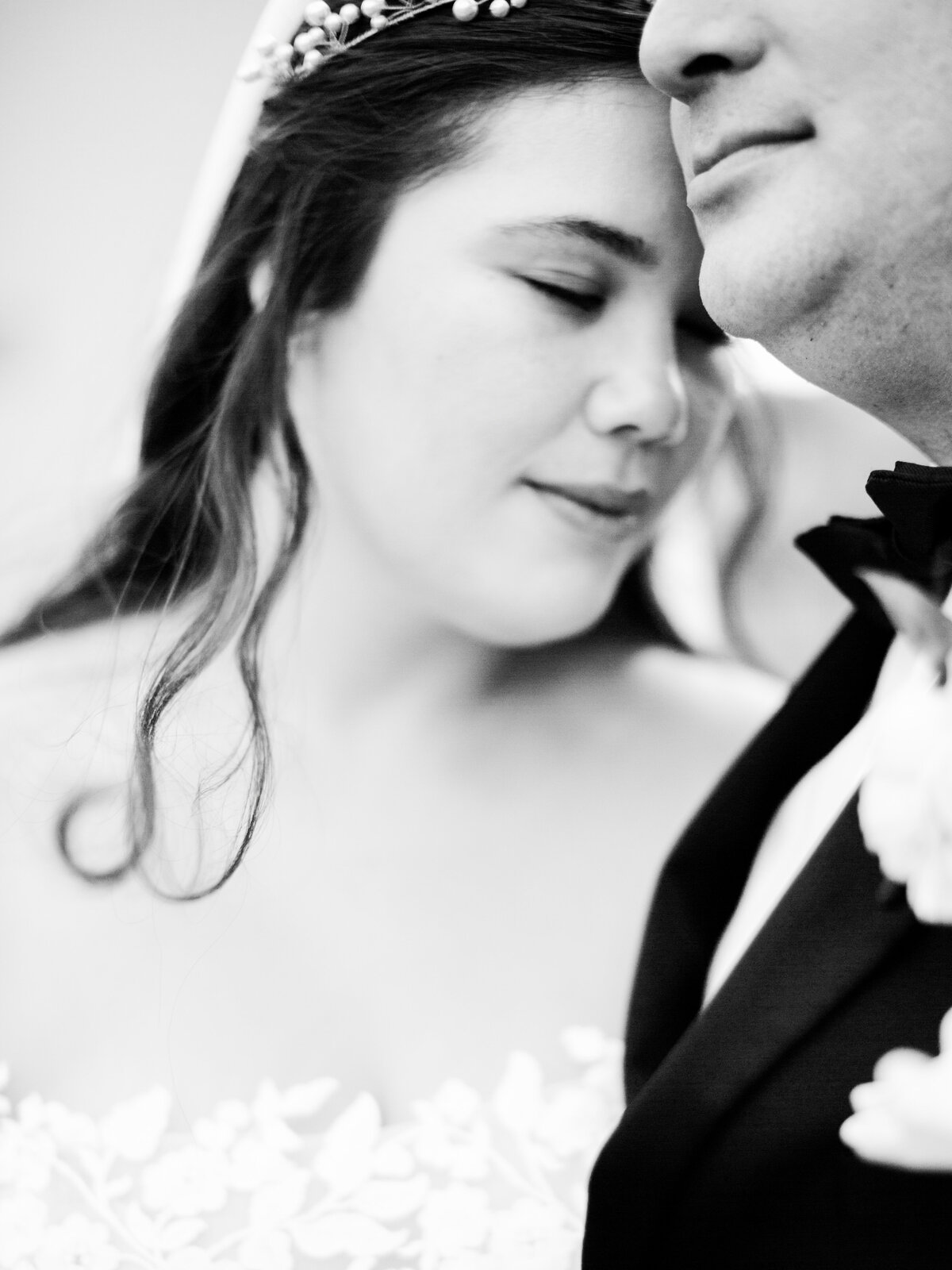 M+G_Belmont Manor_Morning_Luxury_Wedding_Photo_Clear Sky Images-539