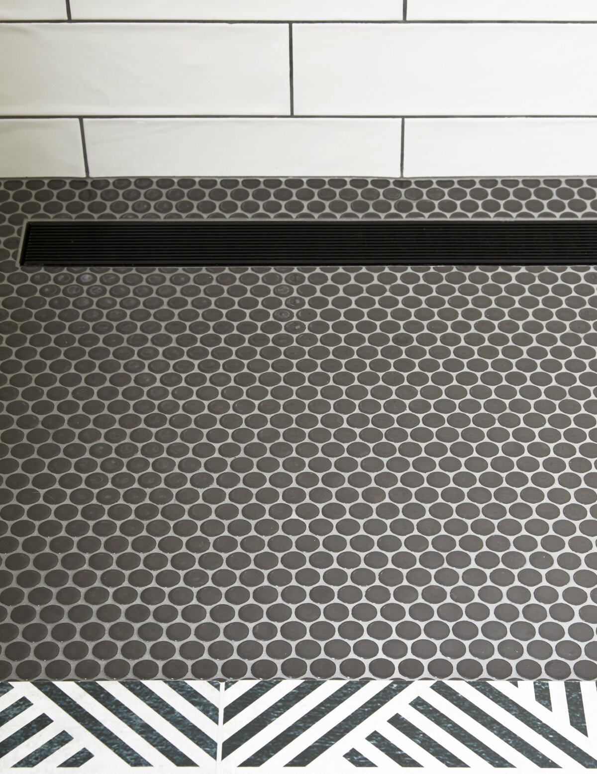Guest bath tile detail 2