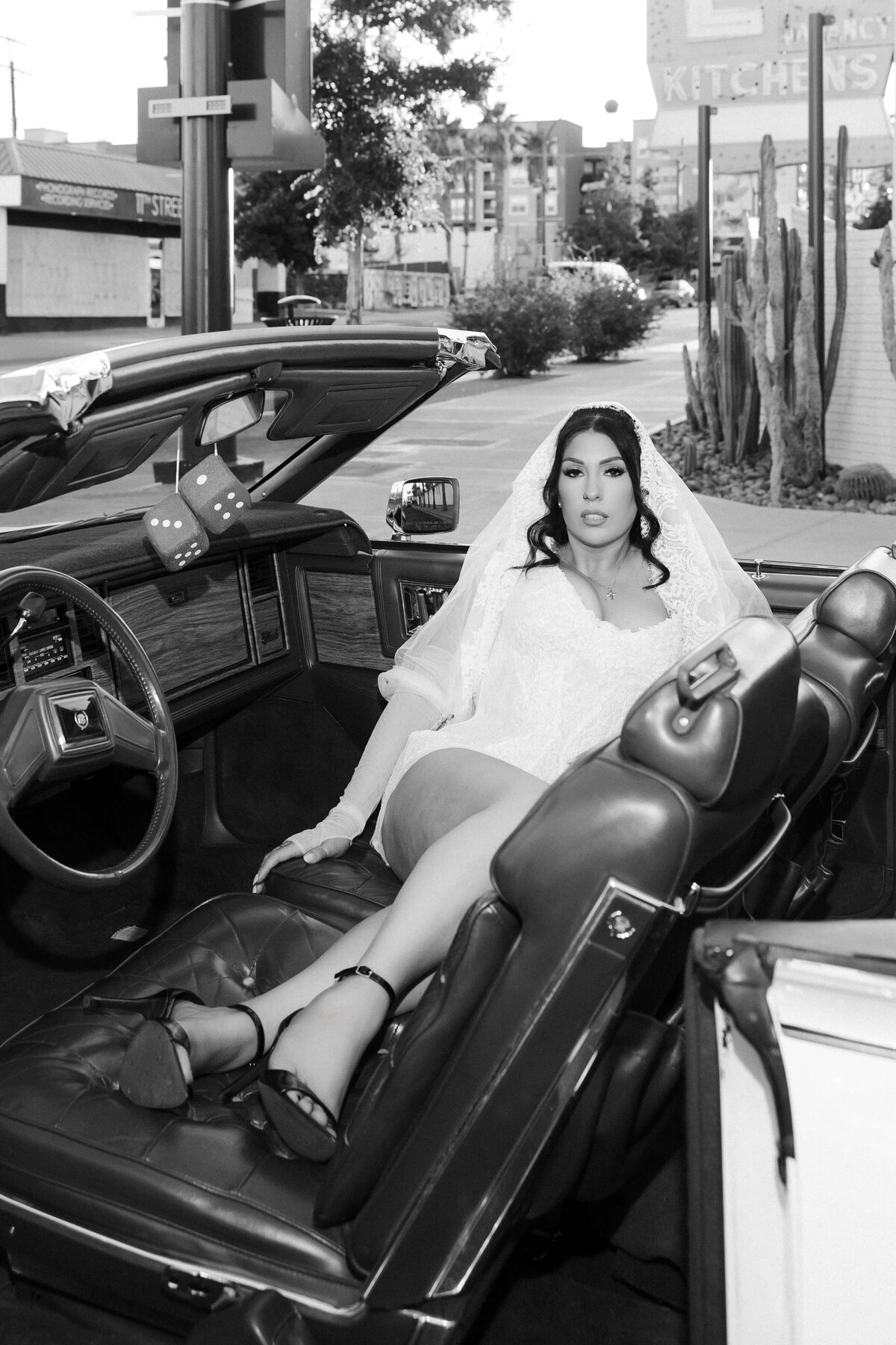 66riskyexposure_aimee-adrian_las-vegas-elopement-photography