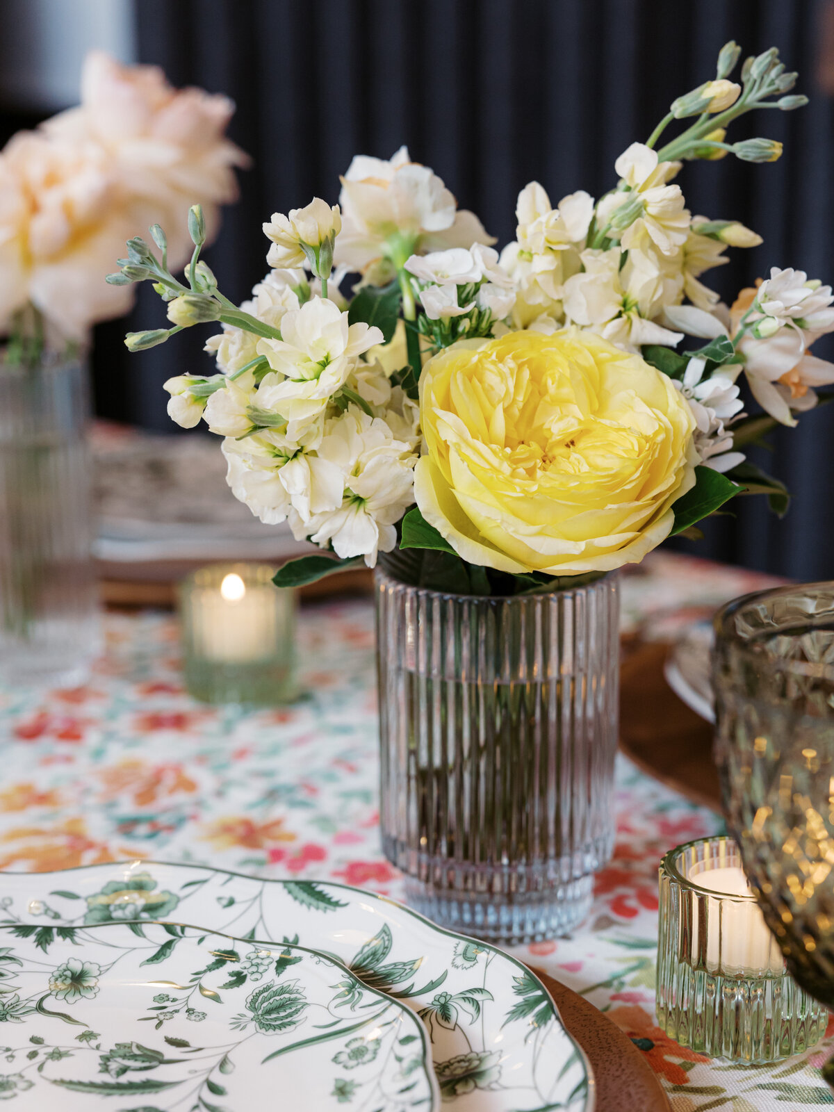 Yellow-Floral-Arrangement