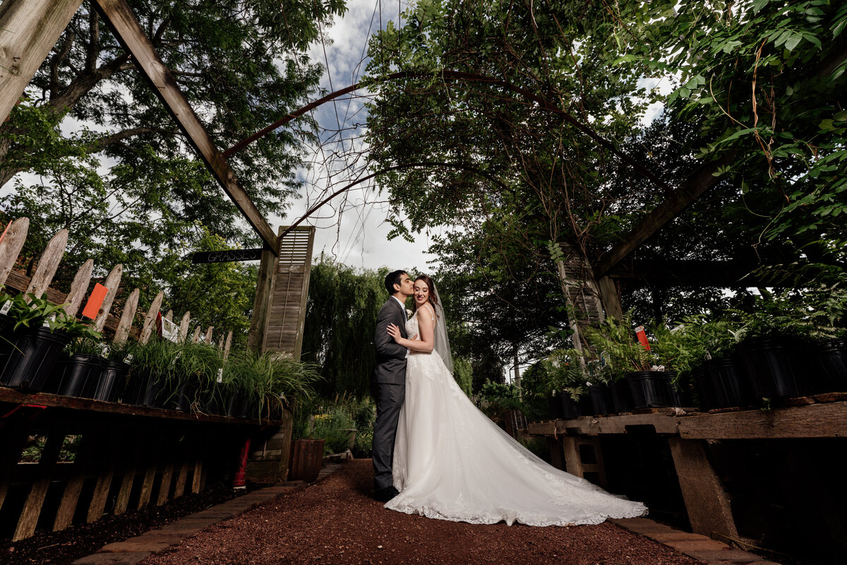 Millennium-Moments_Chicago-Wedding-Photographer_Blumen-Gardens-Wedding_Sycamore-Illinois-Wedding-60