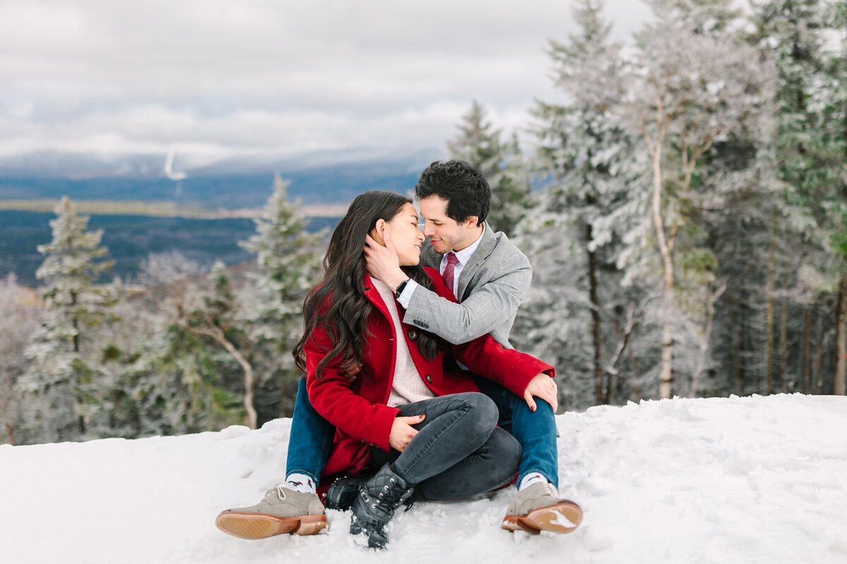 Kelly_Payeur_Photography_New_Hampshire_White_Mountains_Winter_Engagement_Photographer_0018