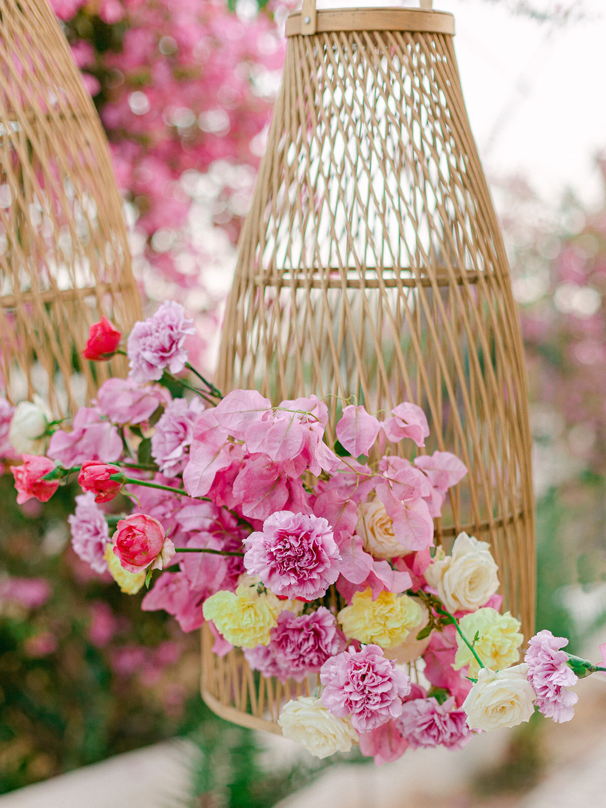 Destination wedding inspired by pink bougainvilleas at Dar Oomi Djerba Veronique lorre direction artistic floral designer Thomas Audiffren9