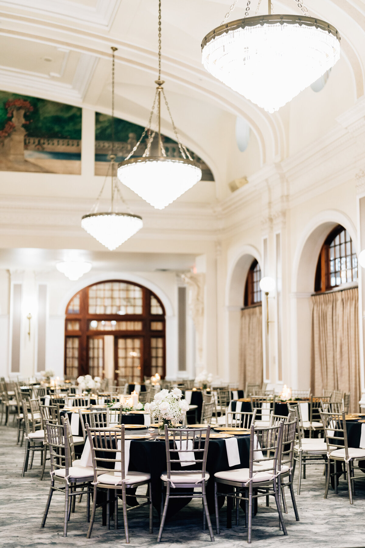 The Crystal Ballroom Wedding M.V. Photography Houston @mv_xoxo (35)