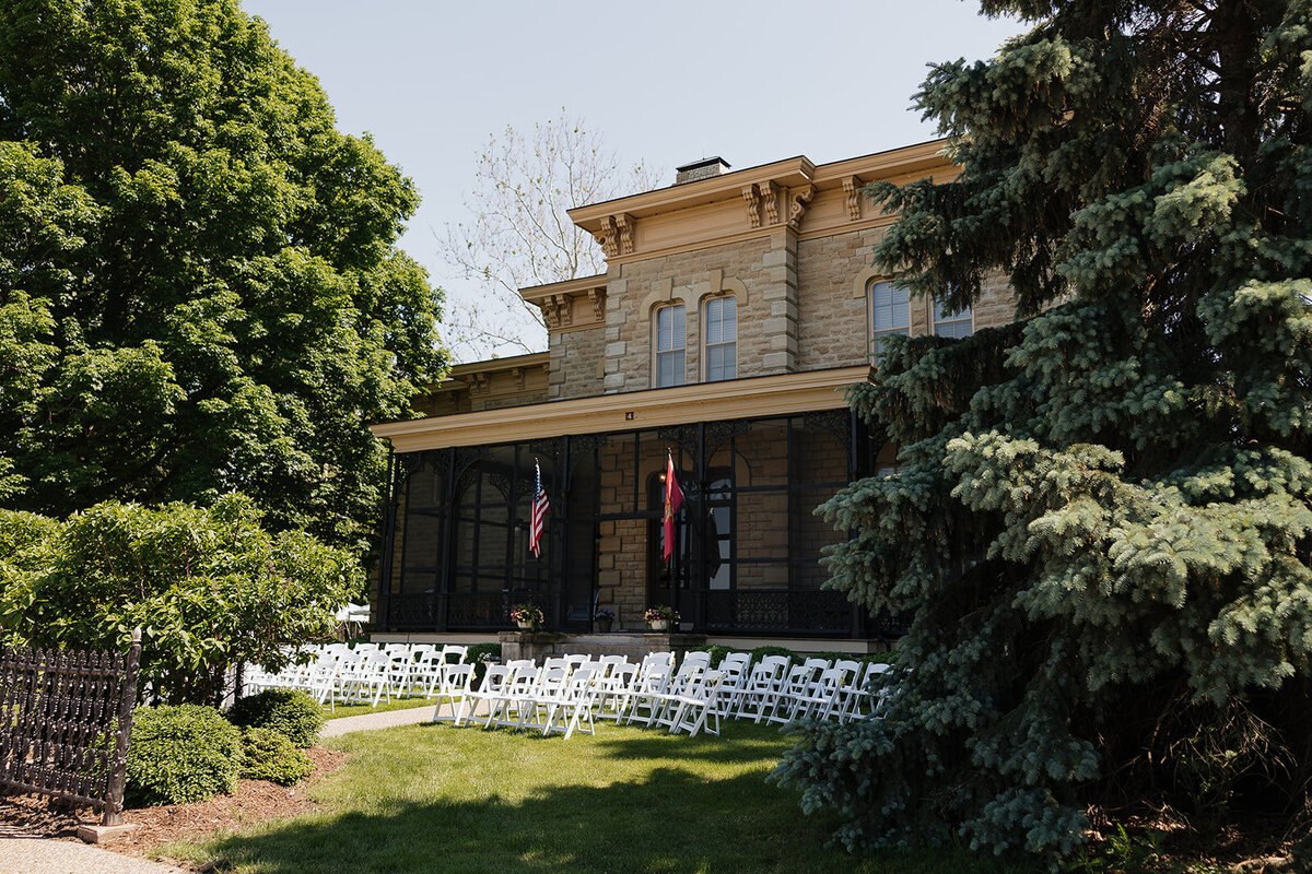 backyard-wedding-rock-island-arsenal-quad-cities-5