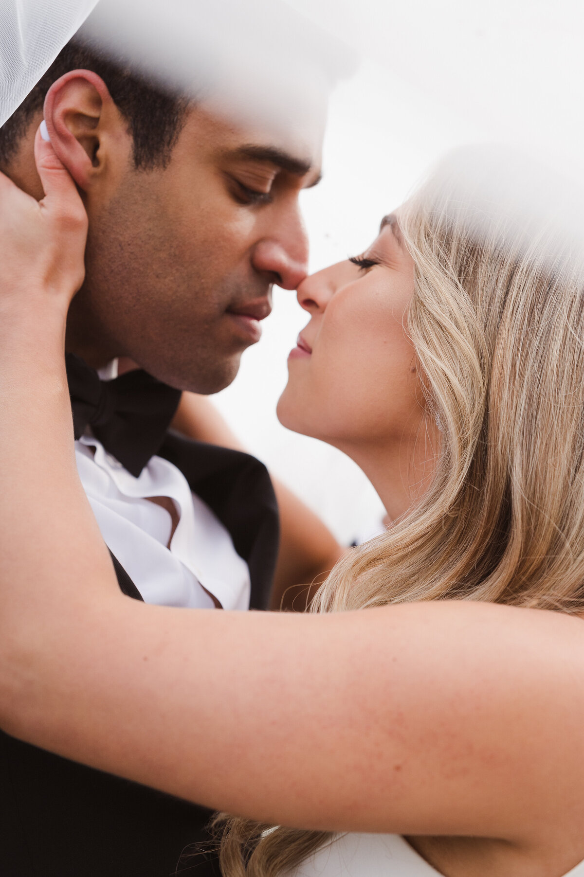 the-best-wedding-photographer-in-jersey-city-at-liberty-house-restaurant-photos-by-suess-moments